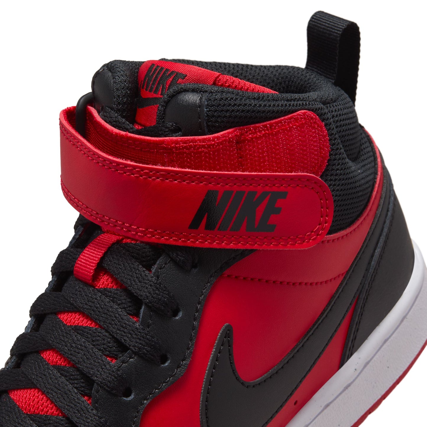 Nike Court Borough Mid