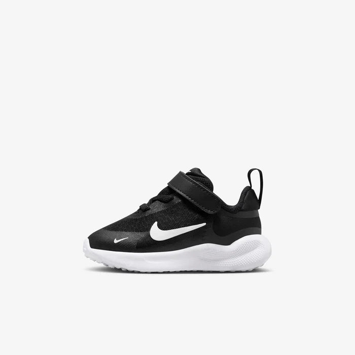 Nike Revolution