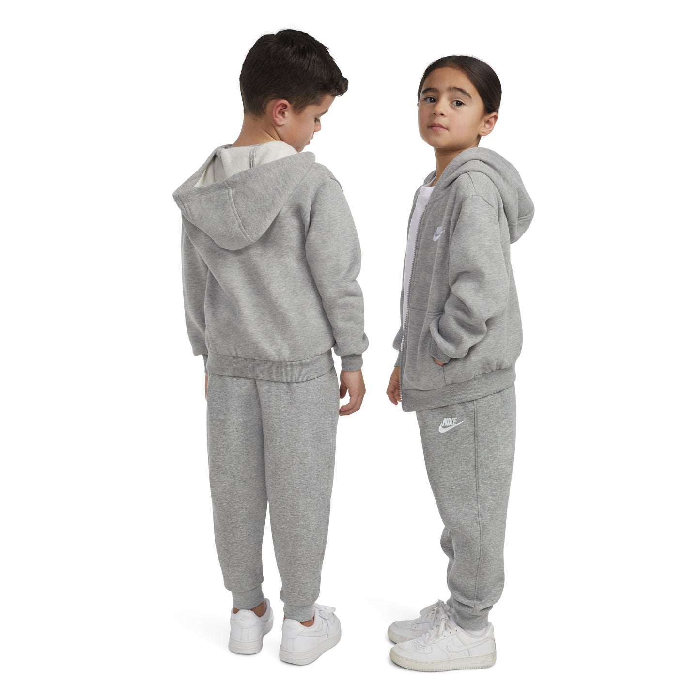Nike NSW Club Fleece rennd hettupeysa