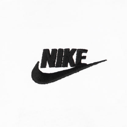 Nike Club T-shirt