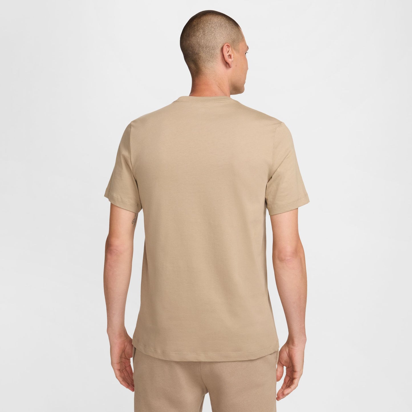 Nike Sportswear Club T-Shirt