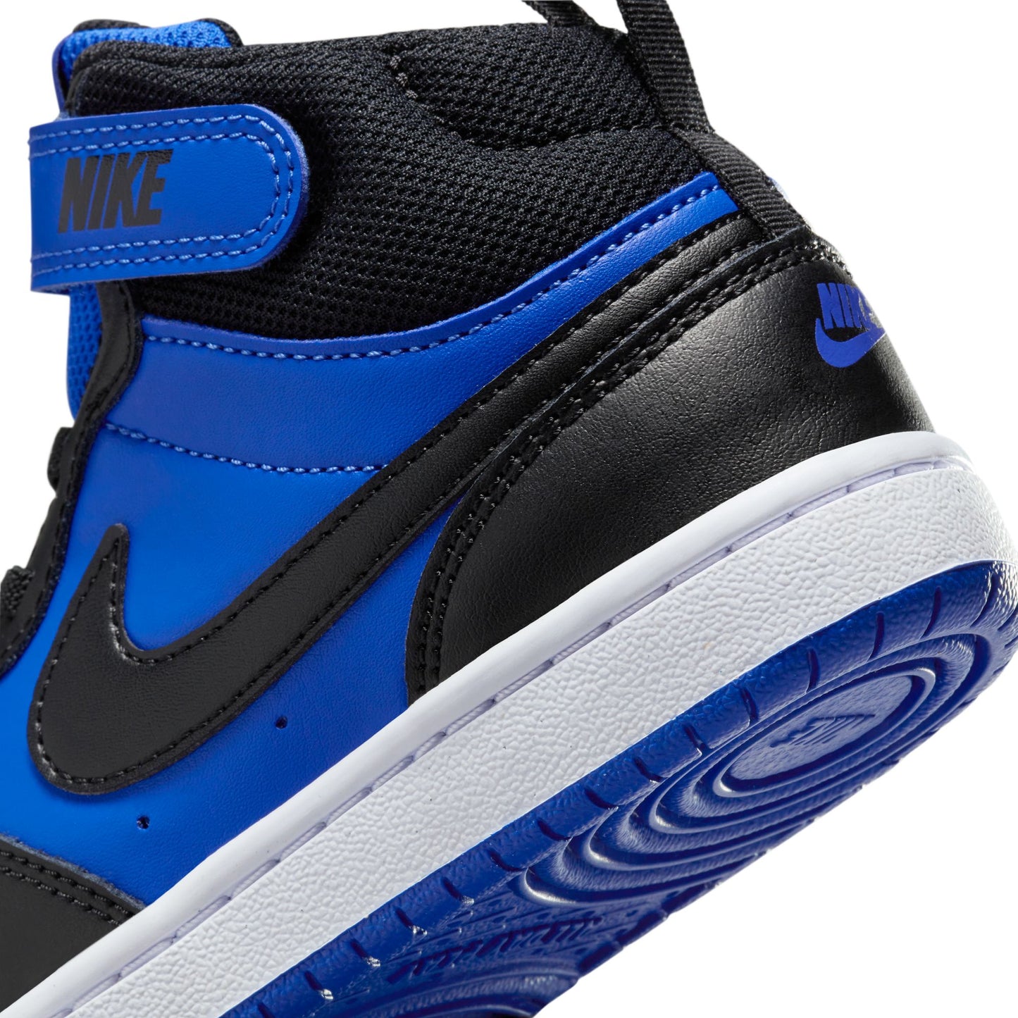 Nike Court Borough Mid