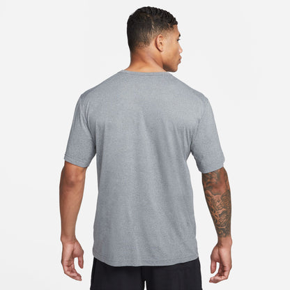 Nike Dri-FIT Hyverse stuttermabolur