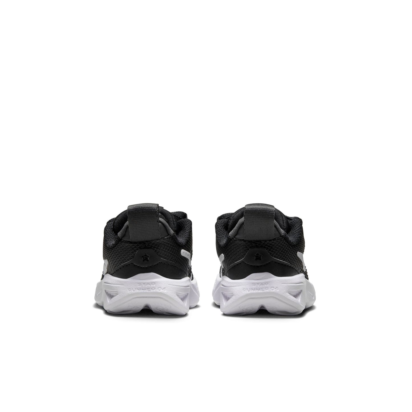 Nike Star Runner 4 strigaskór