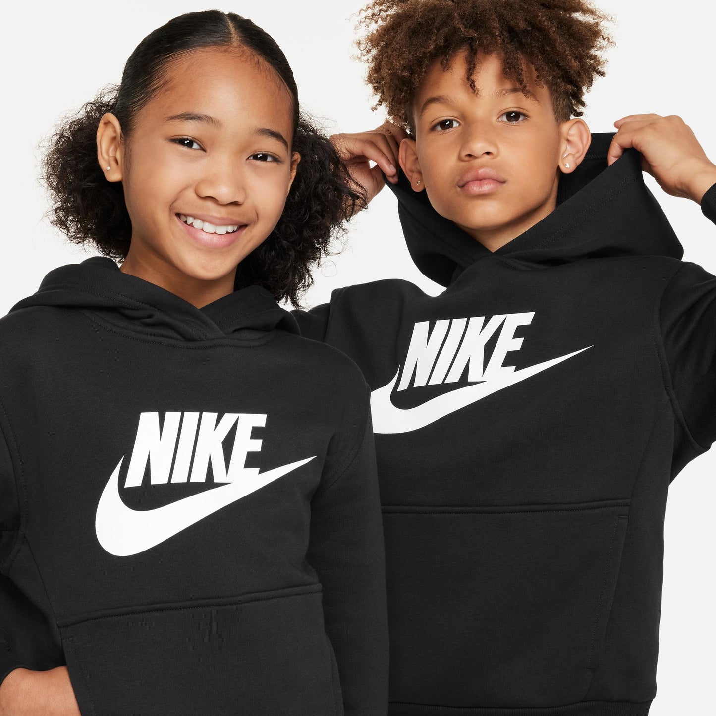 Nike Futura Hettupeysa
