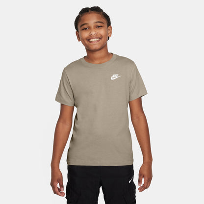 Nike Club T-shirt