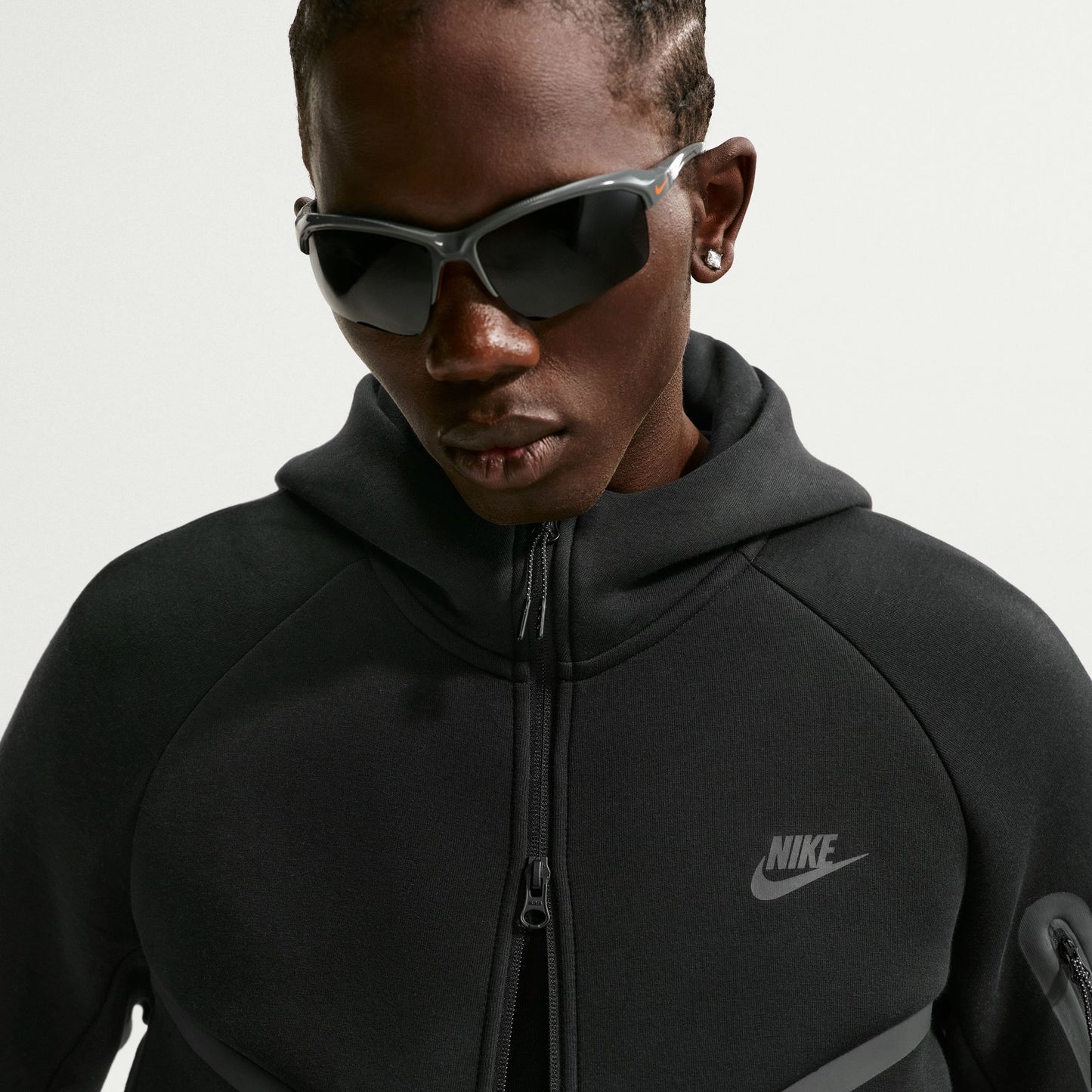 Nike Tech Fleece hettupeysa