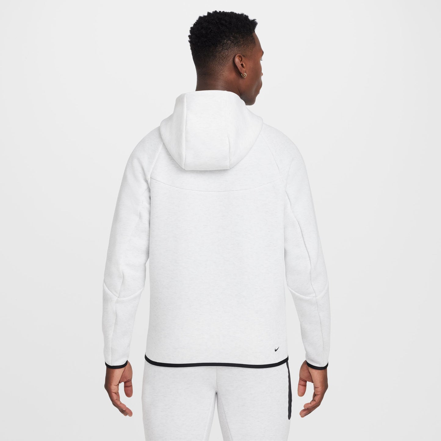 Nike Tech Fleece hettupeysa