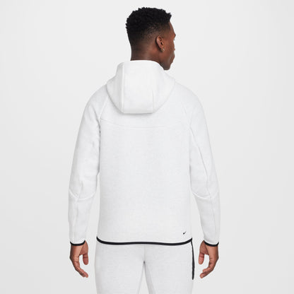 Nike Tech Fleece hettupeysa