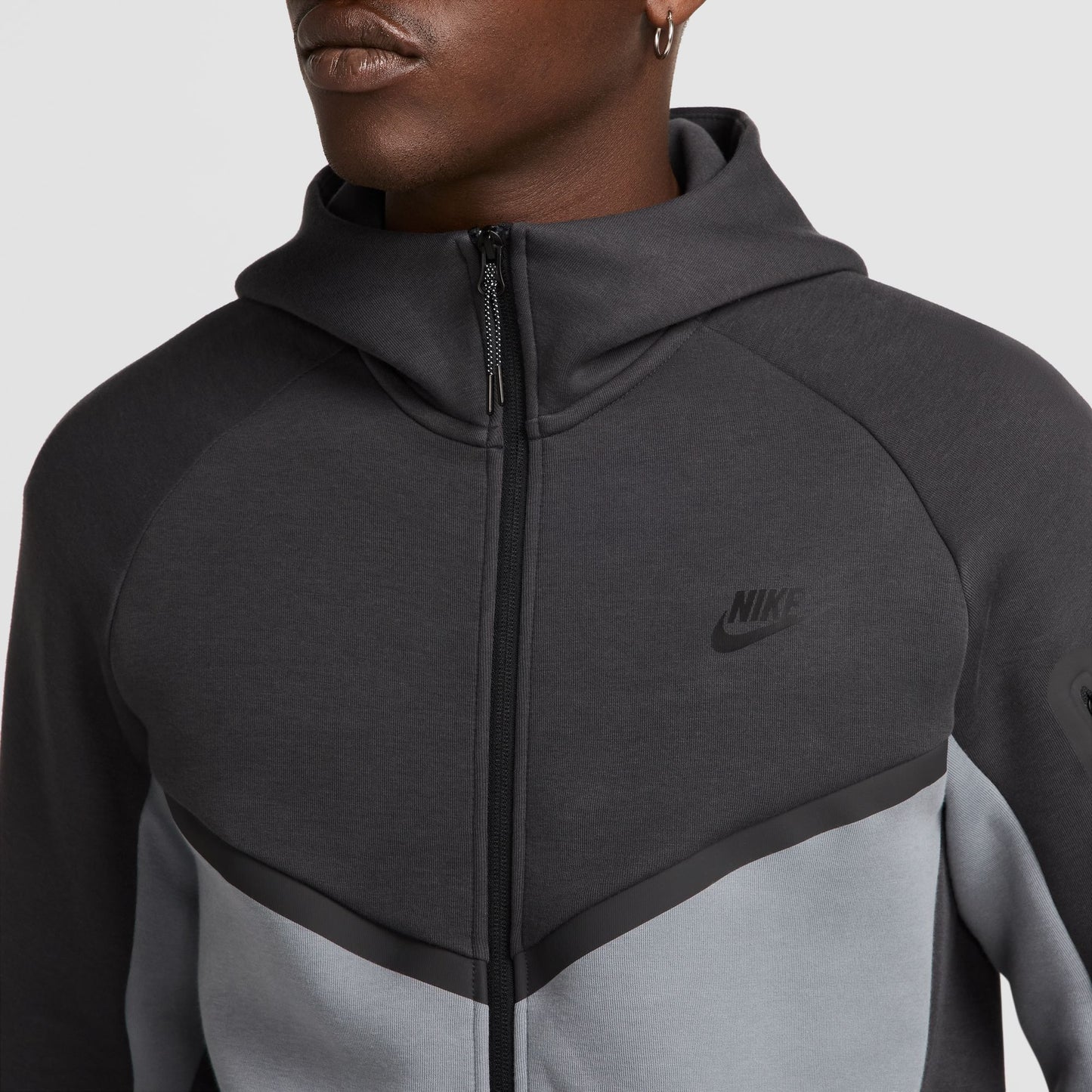 Nike Tech Fleece hettupeysa